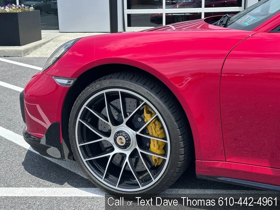 2019 Porsche - Image 15 of 24
