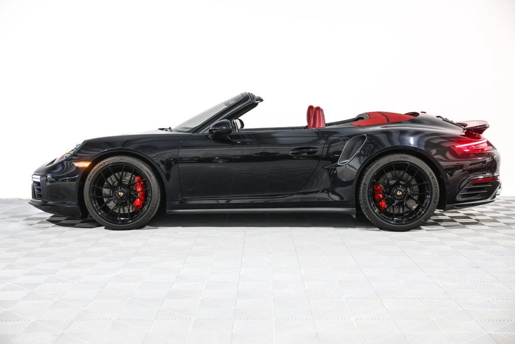 2019 Porsche - Image 14 of 31