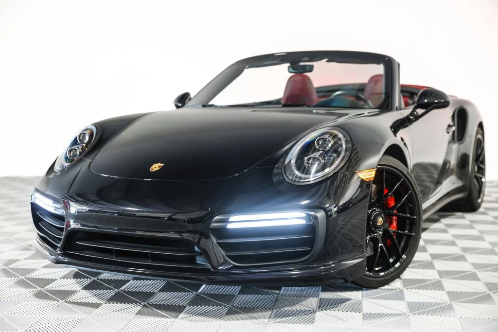 2019 Porsche - Image 11 of 31