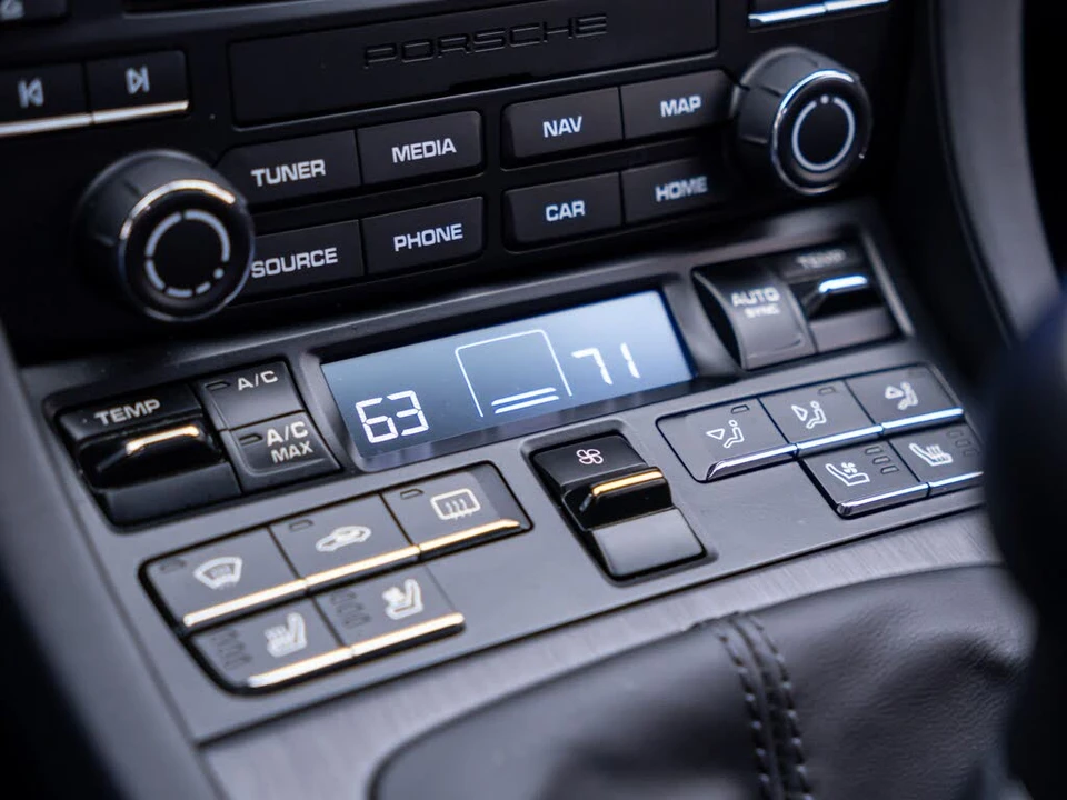 2019 Porsche 991 Carrera - Image 26 of 31