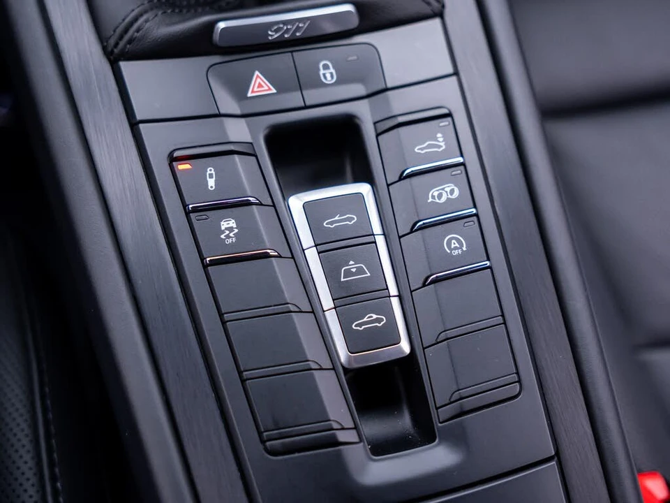 2019 Porsche 991 Carrera - Image 28 of 31