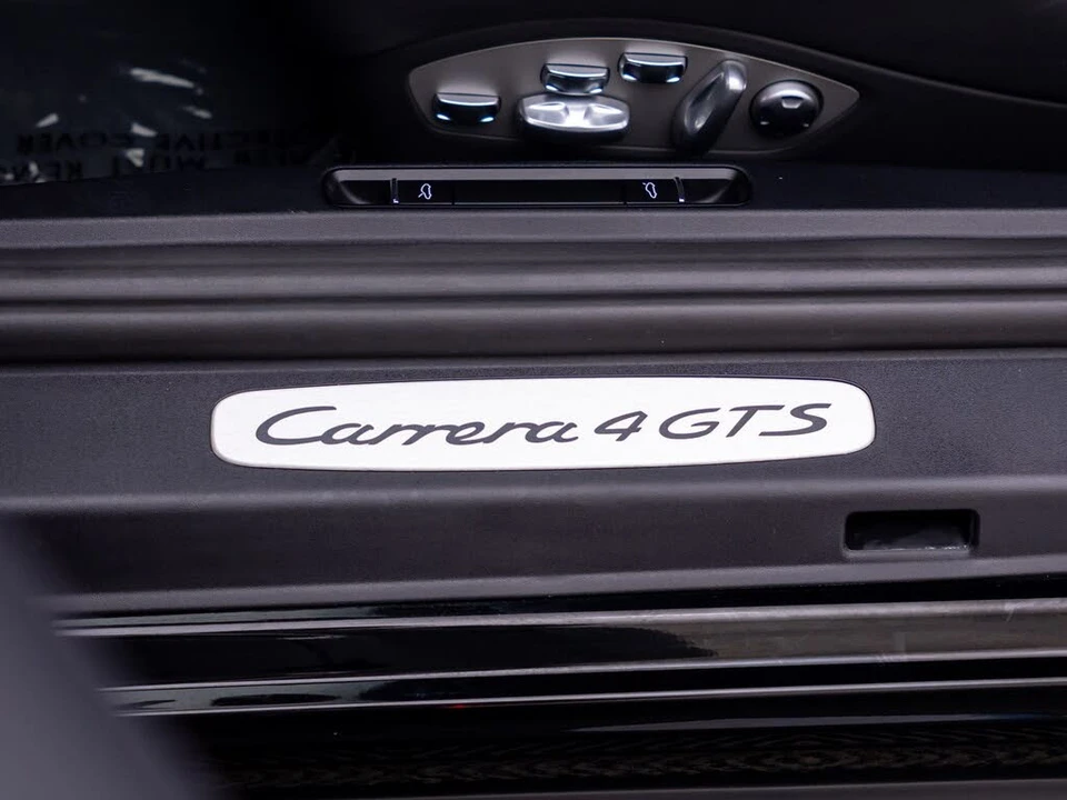 2019 Porsche 991 Carrera - Image 17 of 31