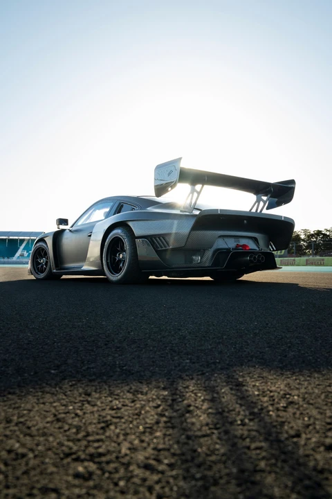 2019 Porsche 934 & 935 - Image 27 of 31