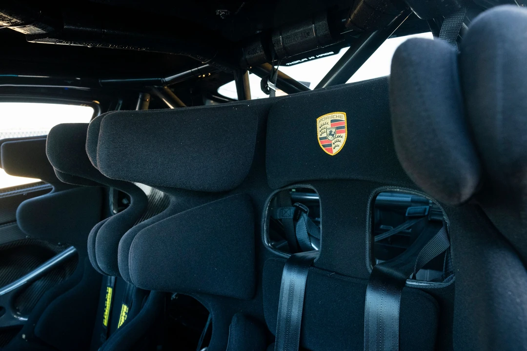 2019 Porsche 934 & 935 - Image 8 of 31