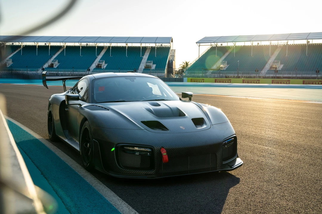2019 Porsche 934 & 935 - Image 24 of 31