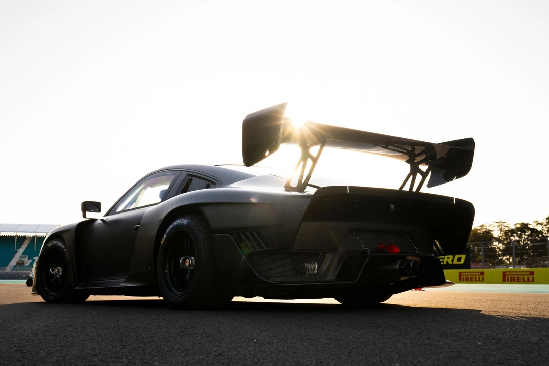 2019 Porsche 934 & 935 - Image 28 of 31