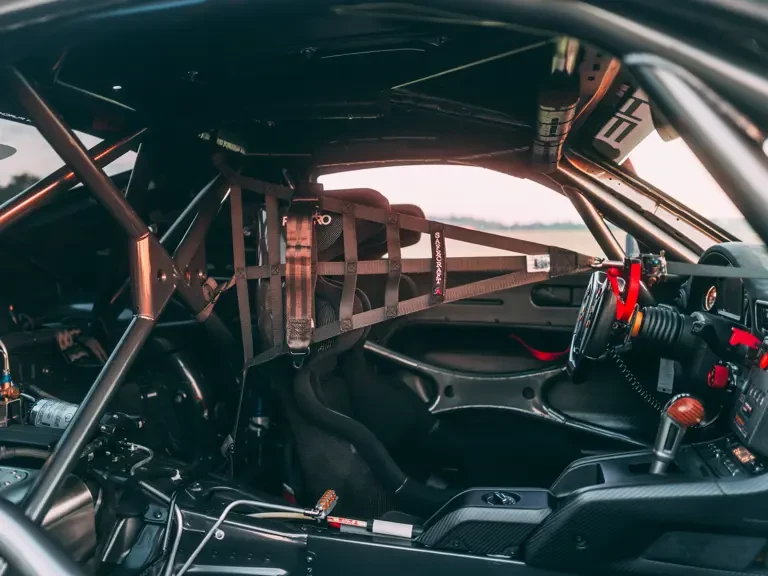 2019 Porsche 934 & 935 - Image 13 of 31