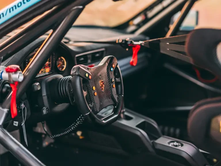 2019 Porsche 934 & 935 - Image 9 of 31