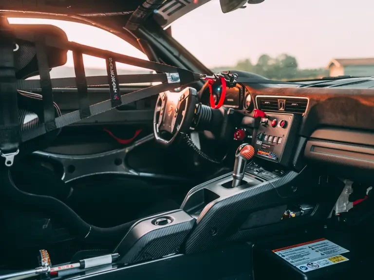 2019 Porsche 934 & 935 - Image 11 of 31