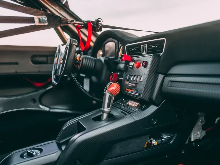 2019 Porsche 934 & 935 - Image 26 of 31