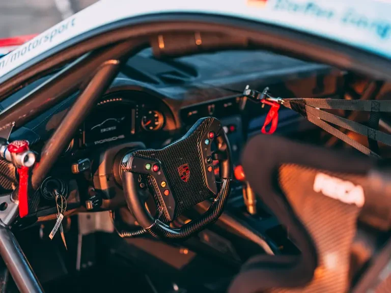 2019 Porsche 934 & 935 - Image 4 of 31