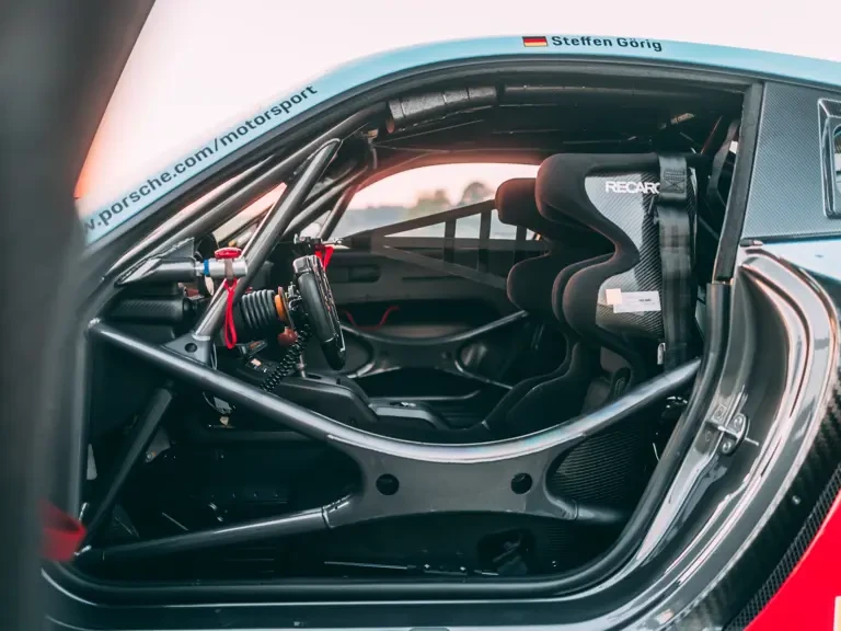 2019 Porsche 934 & 935 - Image 23 of 31