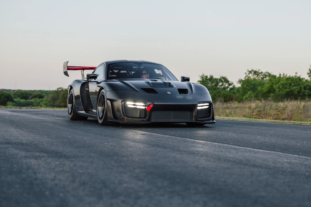 2019 Porsche 934 & 935 - Image 19 of 31
