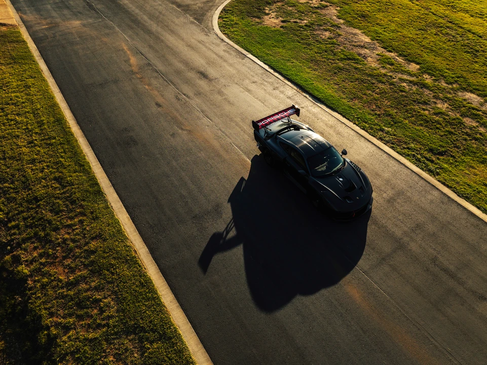 2019 Porsche 934 & 935 - Image 22 of 31