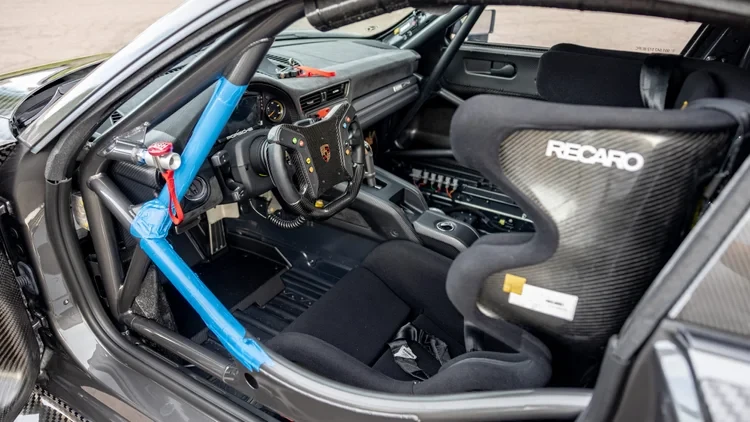 2019 Porsche 934 & 935 - Image 12 of 31