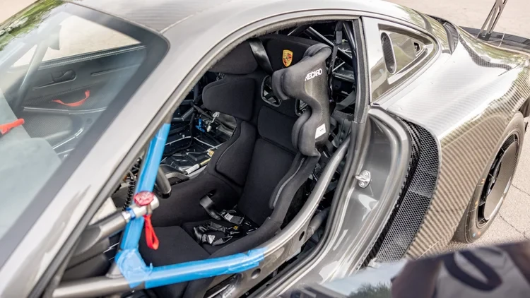 2019 Porsche 934 & 935 - Image 14 of 31