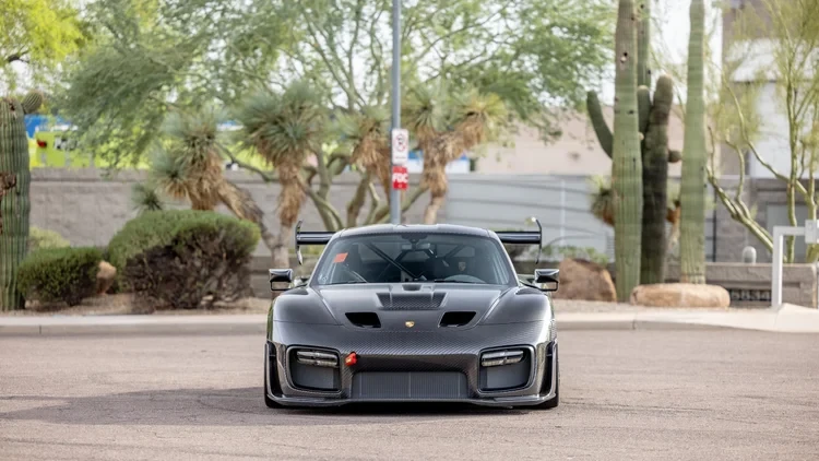 2019 Porsche 934 & 935 - Image 5 of 31