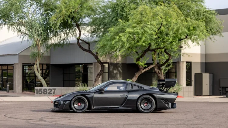 2019 Porsche 934 & 935 - Image 7 of 31