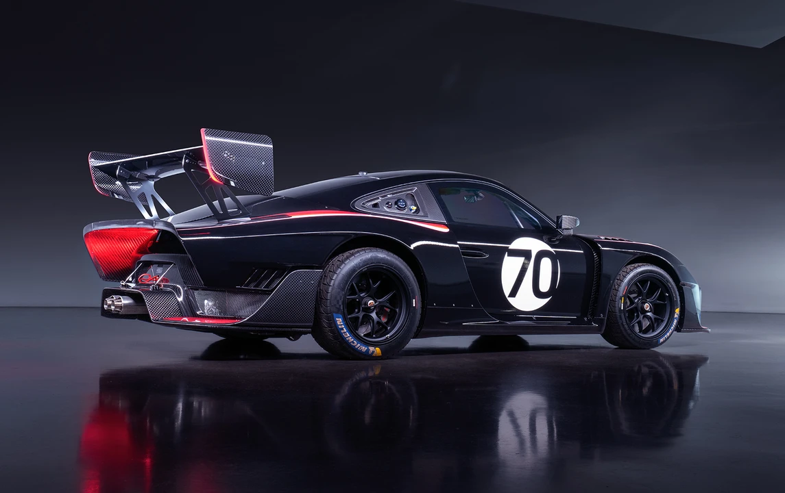 2019 Porsche 934 & 935 - Image 2 of 31