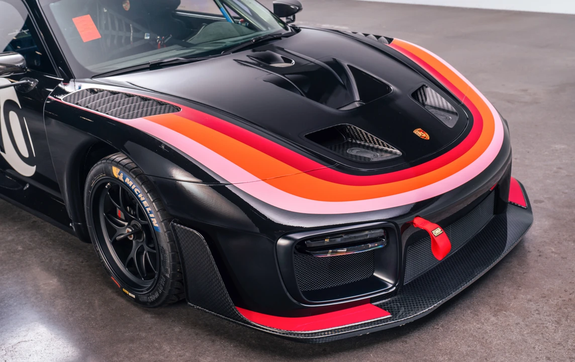 2019 Porsche 934 & 935 - Image 17 of 31