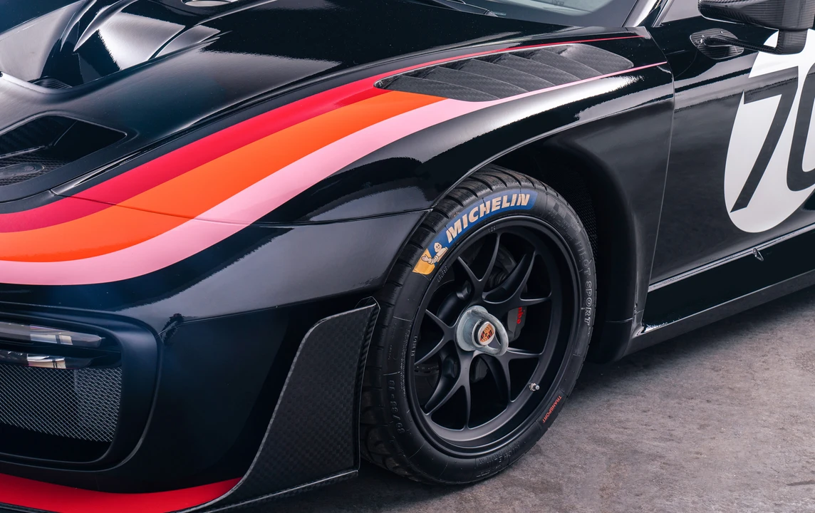 2019 Porsche 934 & 935 - Image 18 of 31