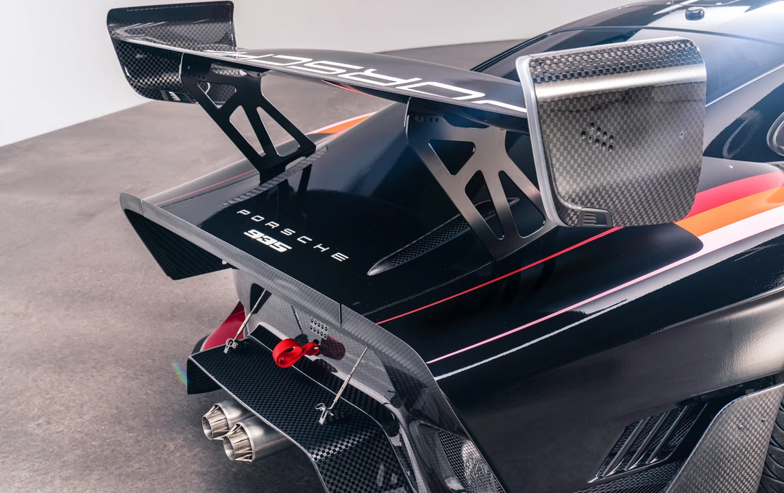 2019 Porsche 934 & 935 - Image 28 of 31