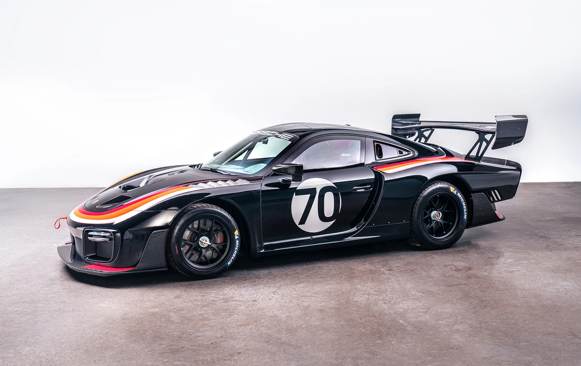 2019 Porsche 934 & 935 - Image 9 of 31