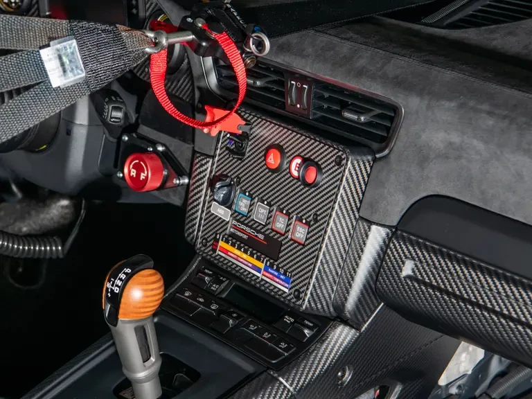 2019 Porsche 934 & 935 - Image 17 of 31