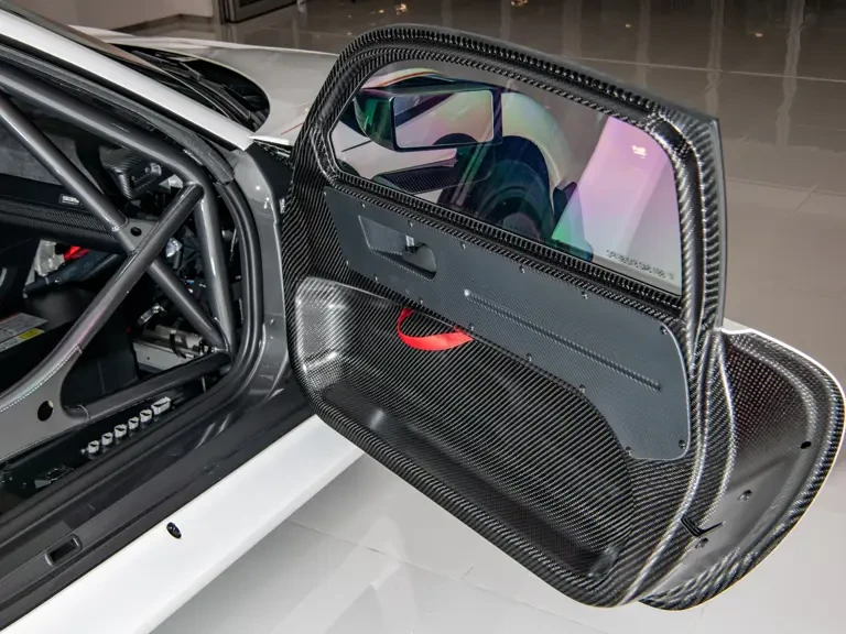 2019 Porsche 934 & 935 - Image 26 of 31