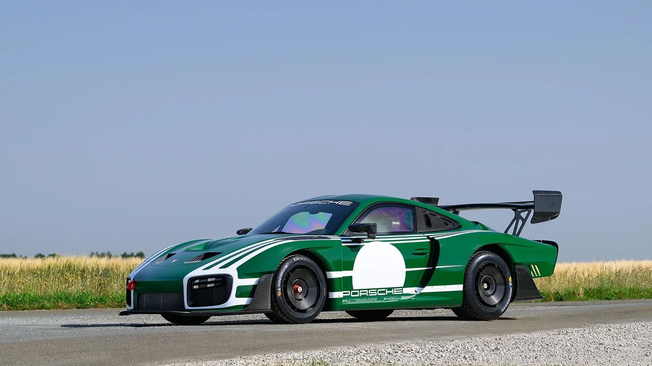2019 Porsche 934 & 935 - Image 20 of 21