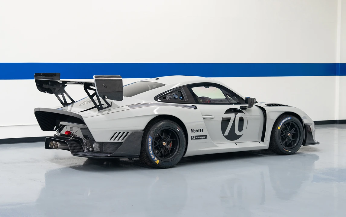 2019 Porsche 934 & 935 - Image 8 of 28
