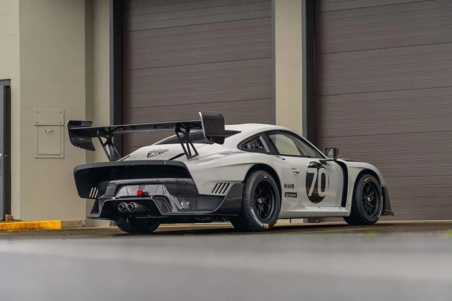 2019 Porsche 934 & 935 - Image 3 of 31