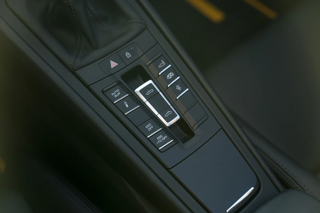 2019 Porsche 991 Speedster - Image 13 of 31