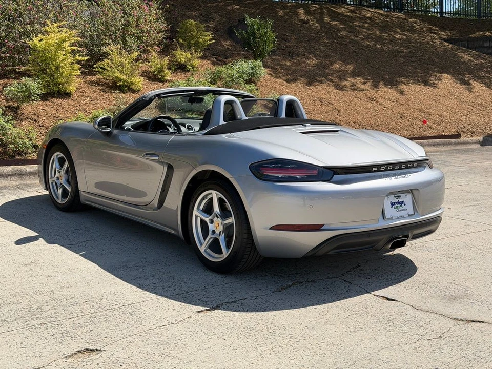 2019 Porsche 718 Boxster - Image 9 of 21