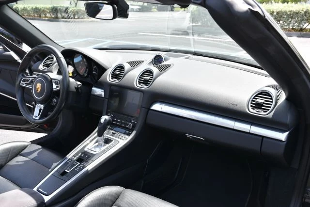 2019 Porsche 718 Boxster GTS - Image 17 of 21