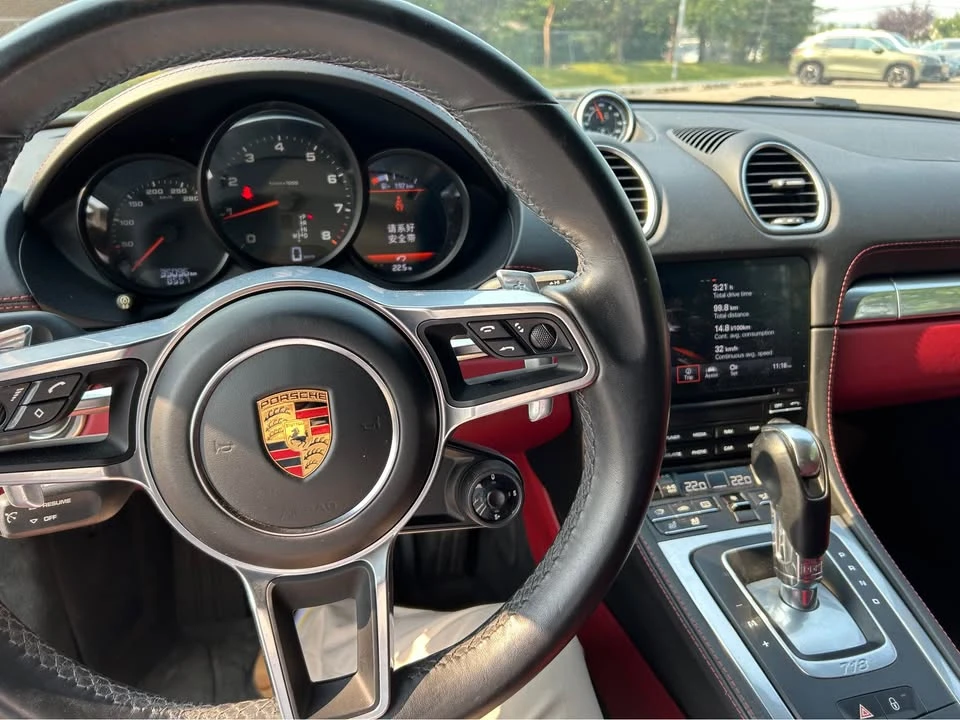 2019 Porsche 718 Boxster S - Image 14 of 17