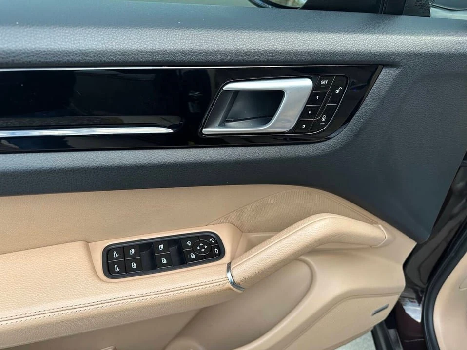 2019 Porsche 9Y0/9Y3 Cayenne - Image 12 of 20