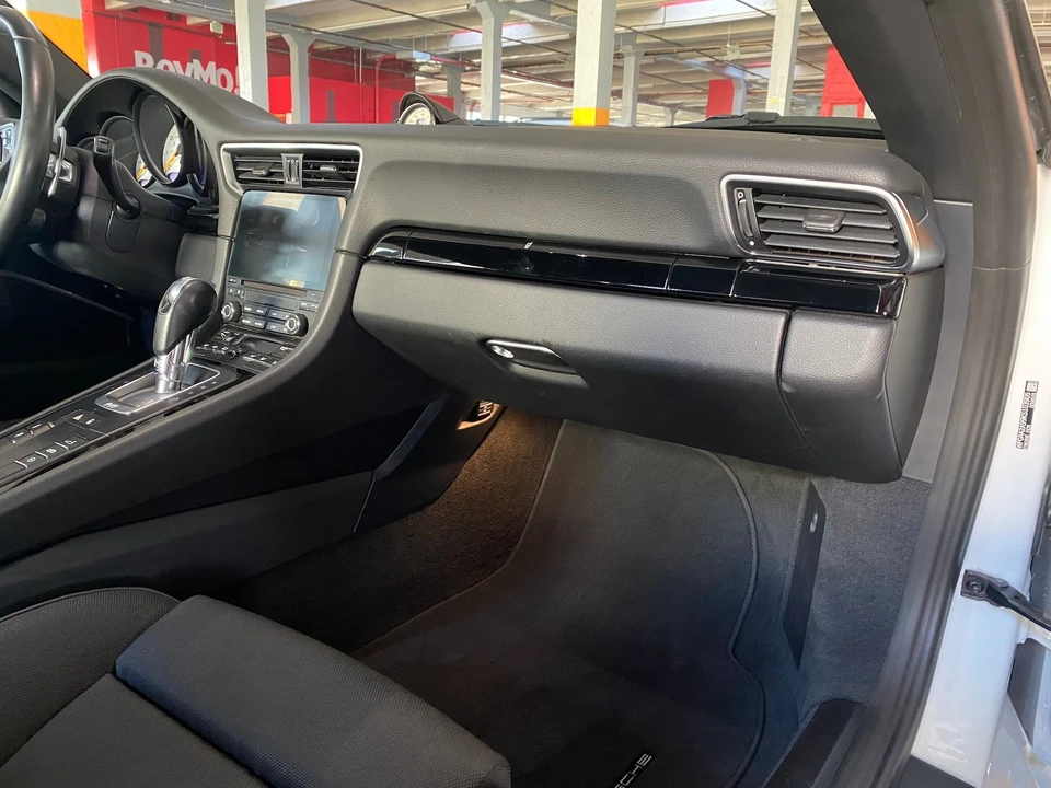 2019 Porsche 991 Carrera T - Image 8 of 19