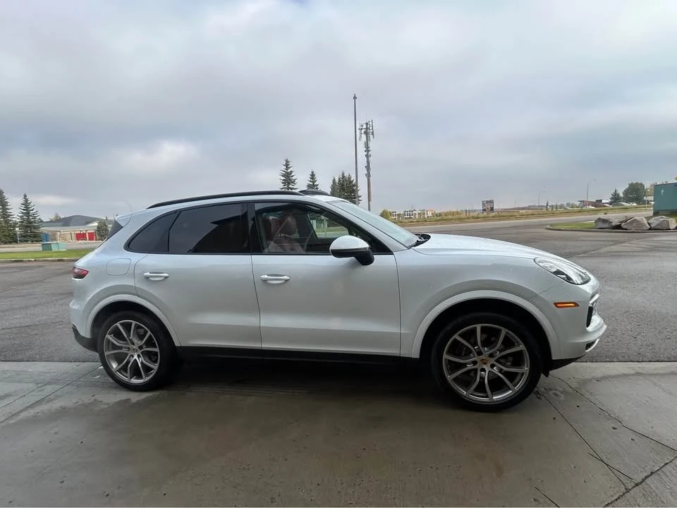 2019 Porsche 9Y0/9Y3 Cayenne - Image 18 of 19