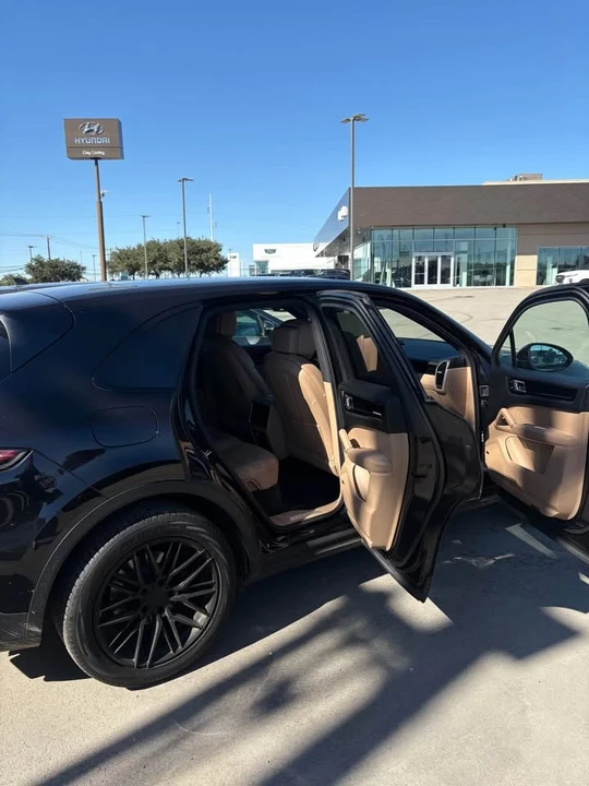 2019 Porsche 9Y0/9Y3 Cayenne - Image 2 of 13
