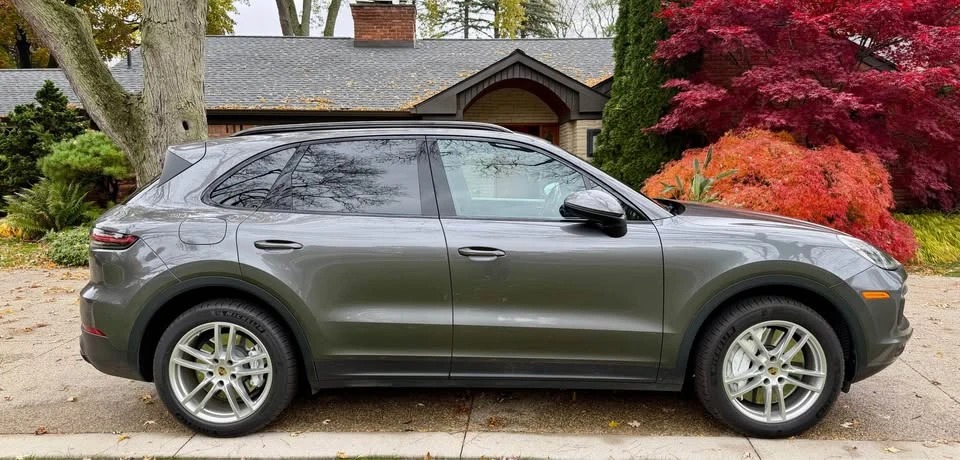 2019 Porsche 9Y0/9Y3 Cayenne - Image 2 of 10