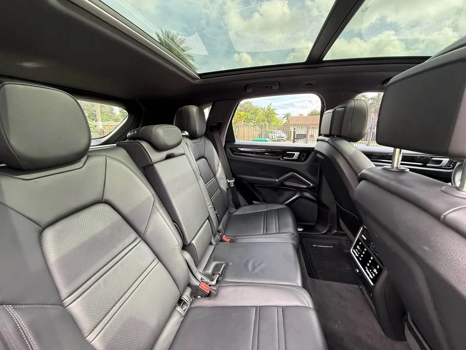 2019 Porsche 9Y0/9Y3 Cayenne - Image 12 of 17