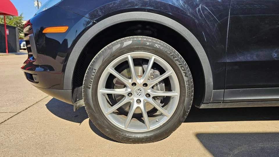 2019 Porsche 9Y0/9Y3 Cayenne - Image 14 of 19