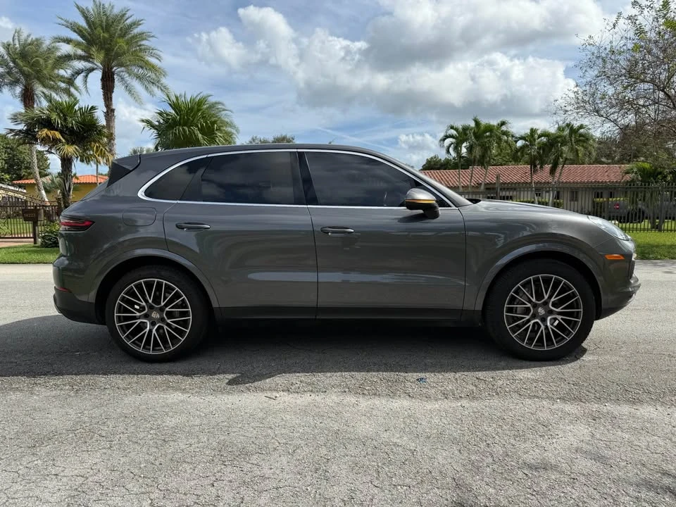 2019 Porsche 9Y0/9Y3 Cayenne - Image 9 of 17