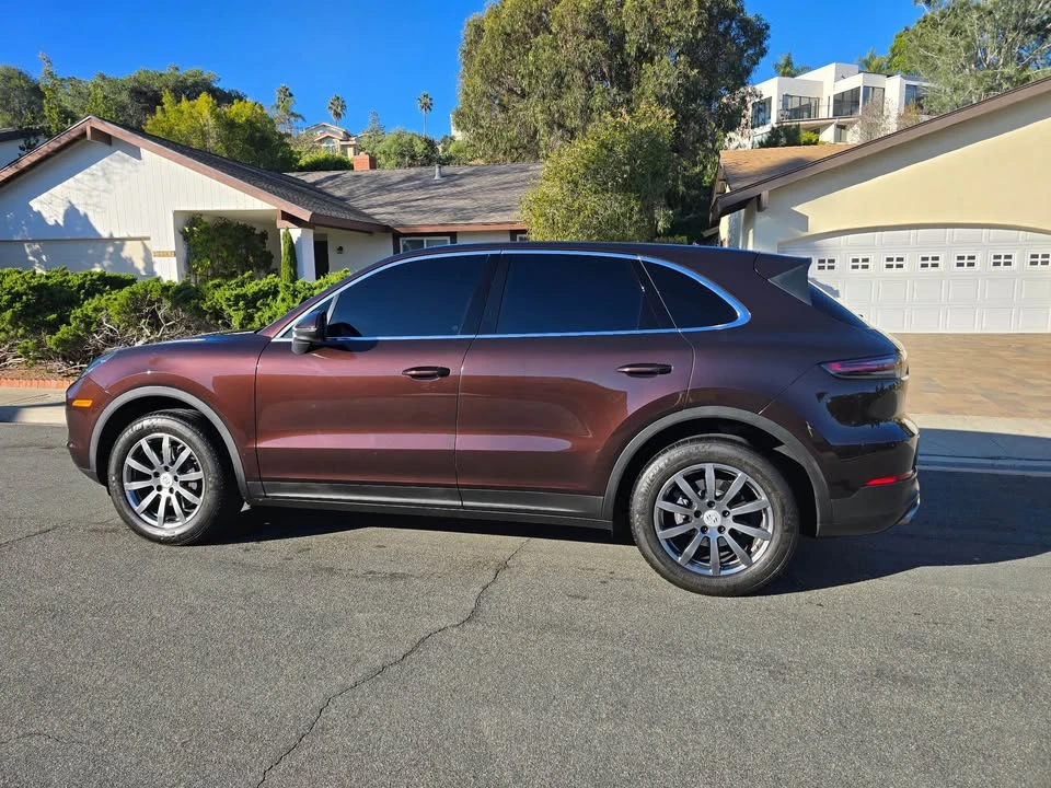 2019 Porsche 9Y0/9Y3 Cayenne - Image 2 of 15