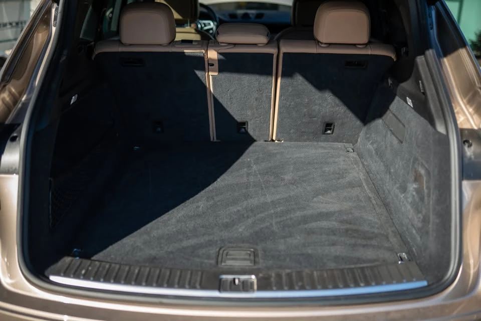 2019 Porsche 9Y0/9Y3 Cayenne - Image 2 of 19