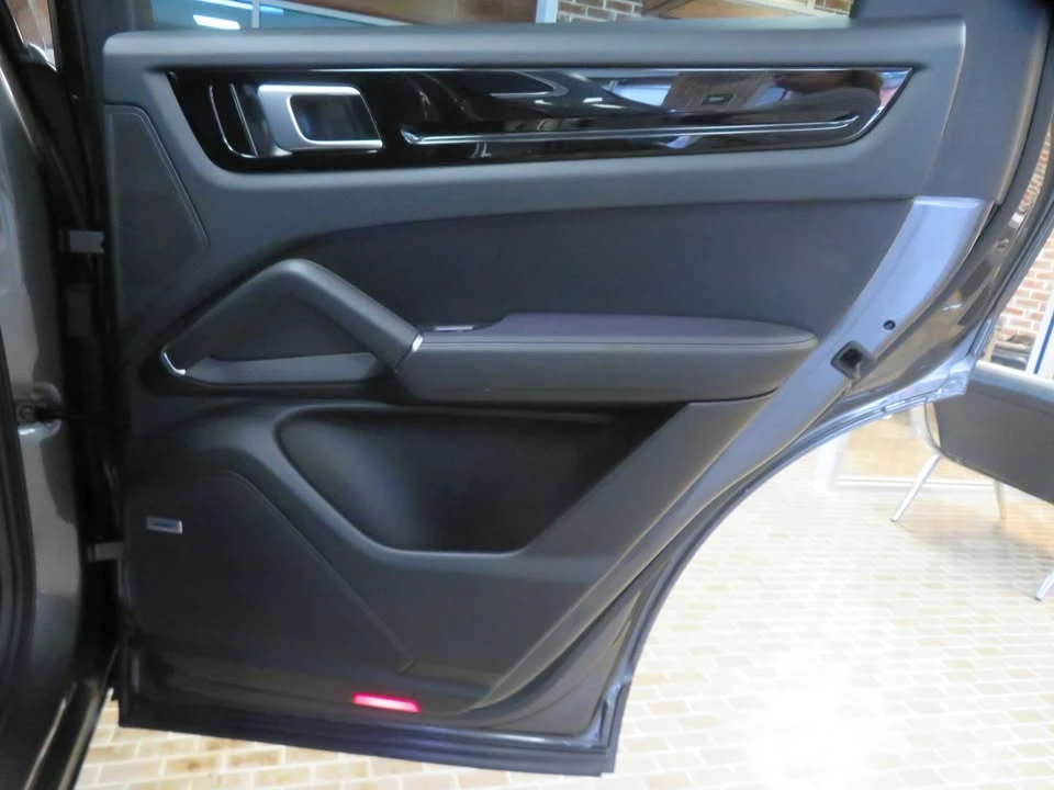 2019 Porsche 9Y0/9Y3 Cayenne - Image 19 of 19