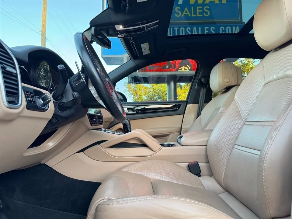2019 Porsche 9Y0/9Y3 Cayenne - Image 13 of 15
