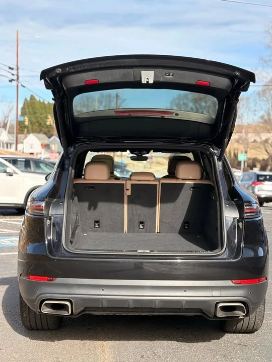 2019 Porsche 9Y0/9Y3 Cayenne - Image 9 of 12