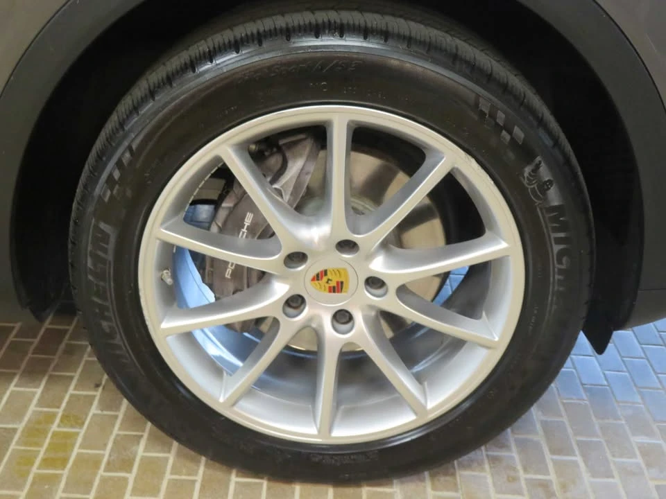 2019 Porsche 9Y0/9Y3 Cayenne - Image 9 of 19